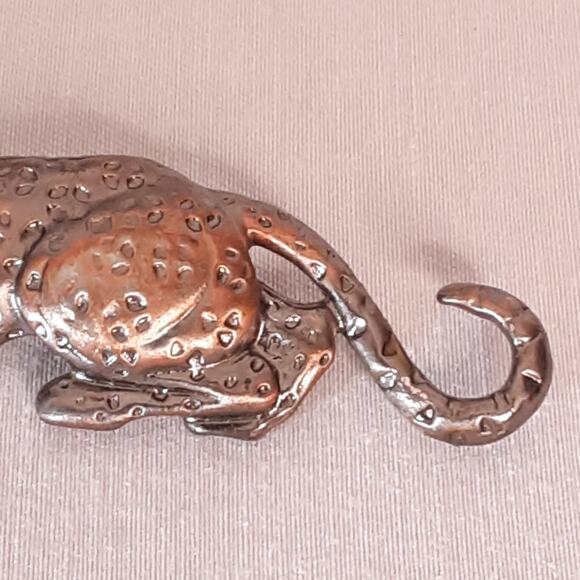 3D Copper Bronze Leopard Cheetah Brooch - Picture 5 of 9